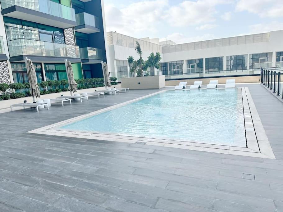 Apartment Luxury Apartment, Prime Location New And Stylish Dubai