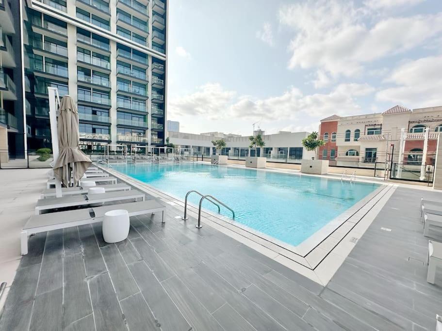 Luxury Apartment, Prime Location New And Stylish Dubai