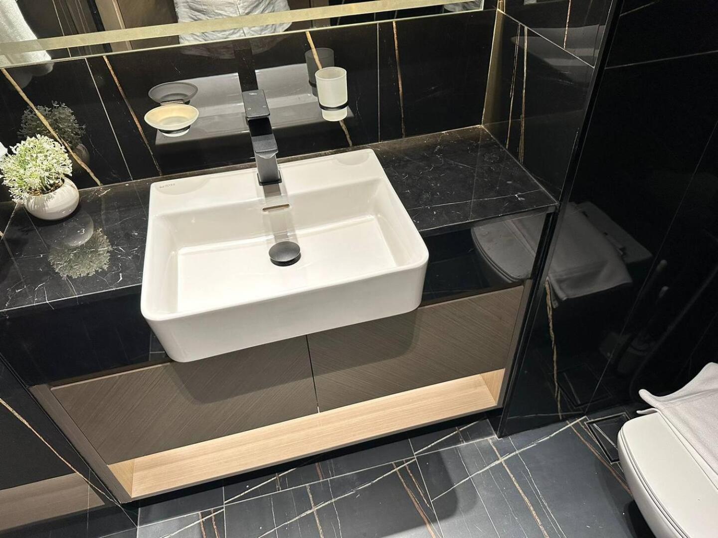 Fully Furnished 1 Bedroom With Balcony Dubai
