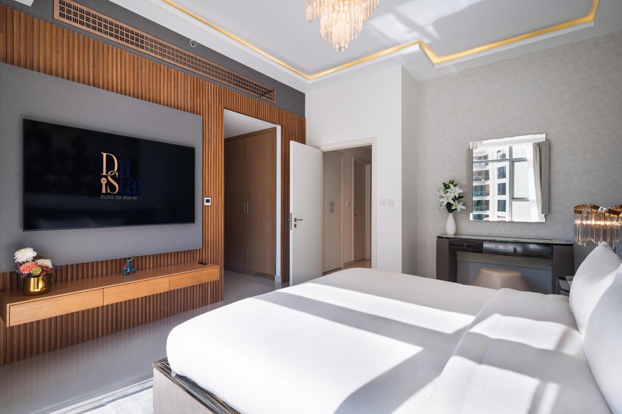 Apartment Downtown Luxury Treat - Premium Location! 2 Bedroom! Dubai
