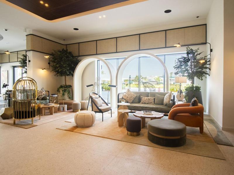 Stylish & Modern 1br In Hills Golfville Dubai