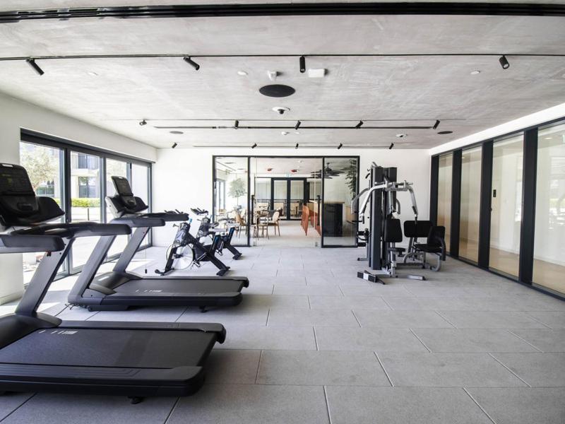 Apartment Stylish & Modern 1br In Hills Golfville