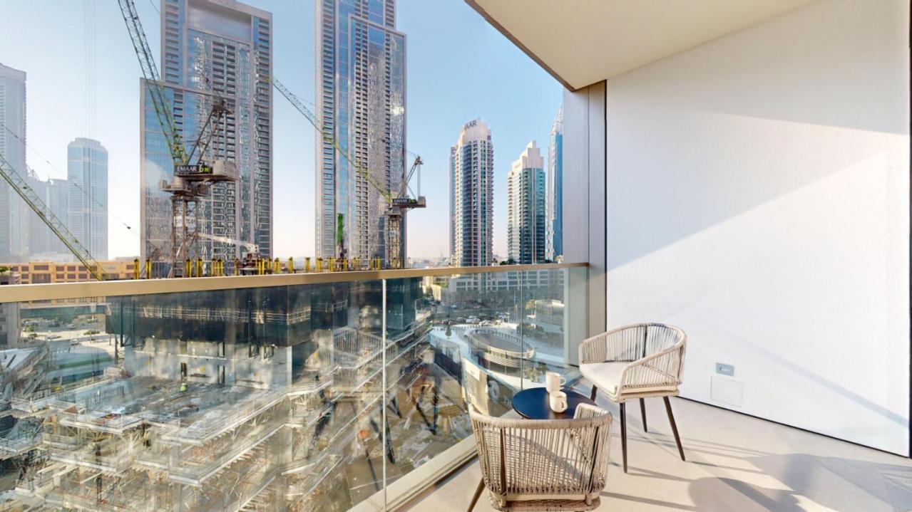 Grande - Contemporary One Bedroom Dubai