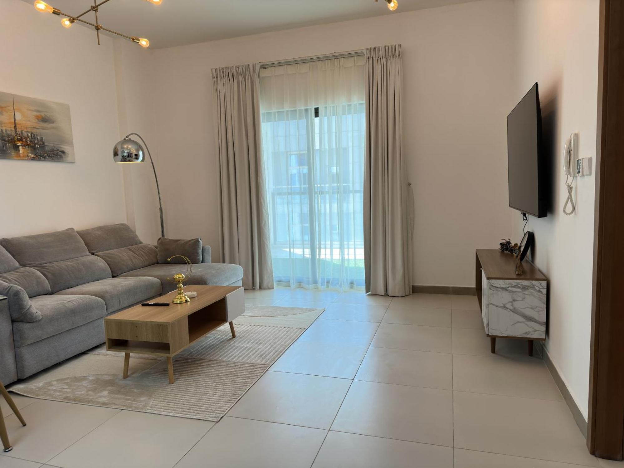 Sleek 1br In Dso, *