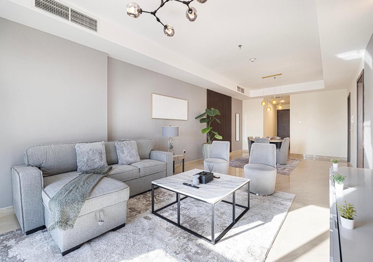 Elegant 1-bed Waterfront Living Dubai