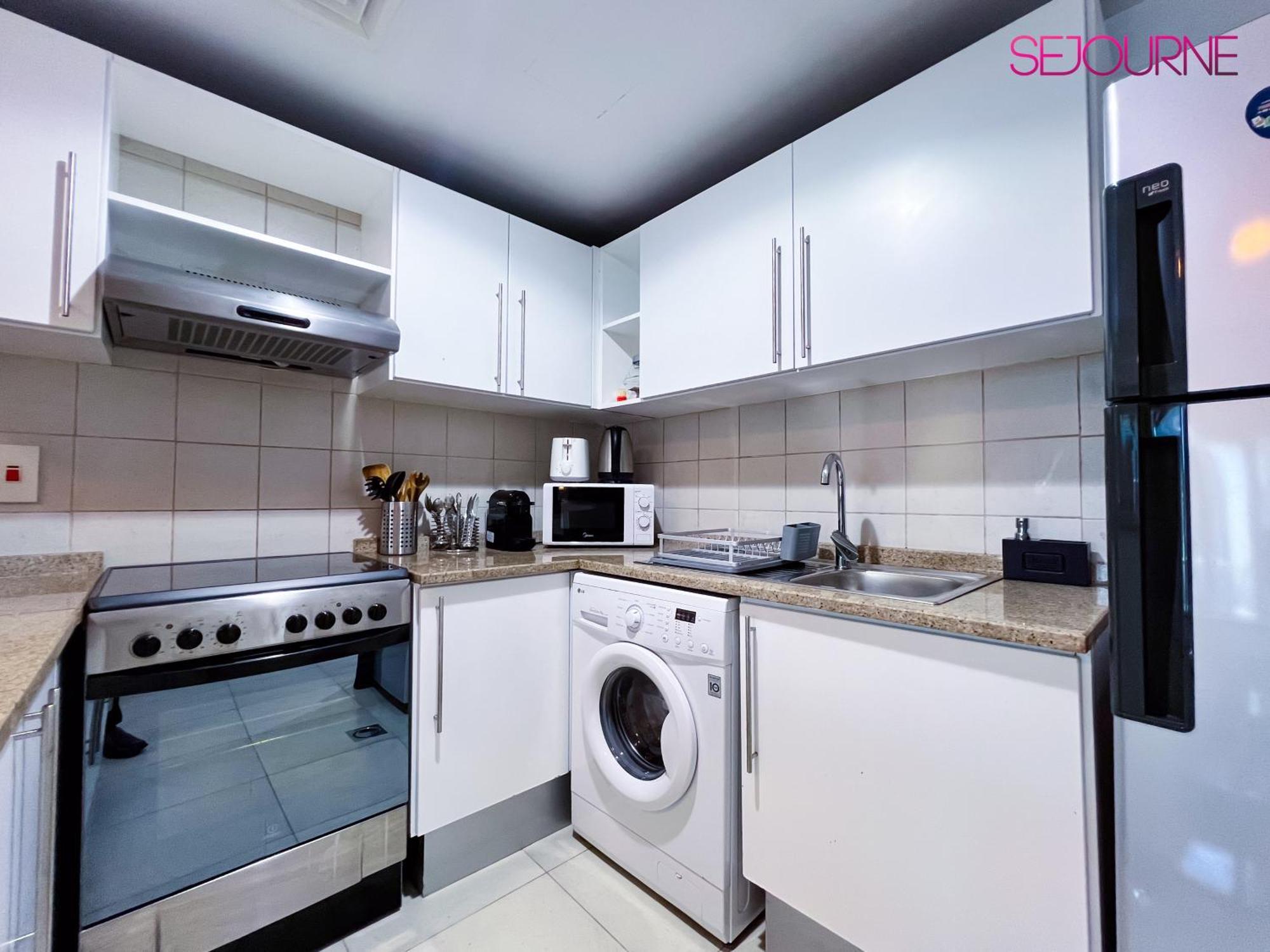 #96at Luxurious With Stunning Views Apartment Dubai