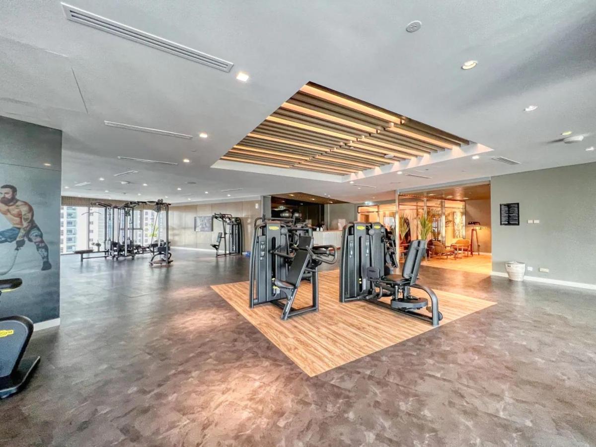 5 Star High Rise Luxury Apartment, Infinity Pool With Stunning Burj View - Brand New Apartment