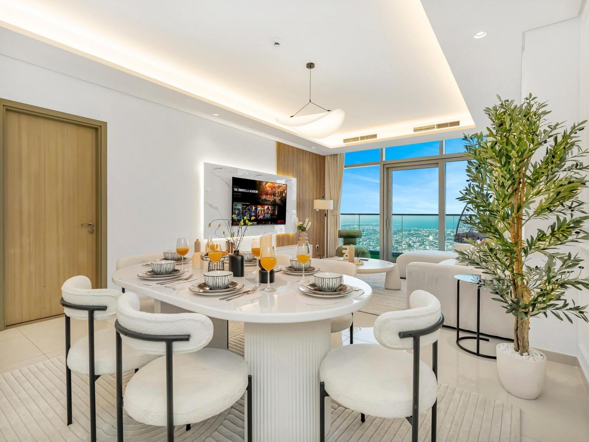 5 Star High Rise Luxury Apartment, Infinity Pool With Stunning Burj View - Brand New * Dubai