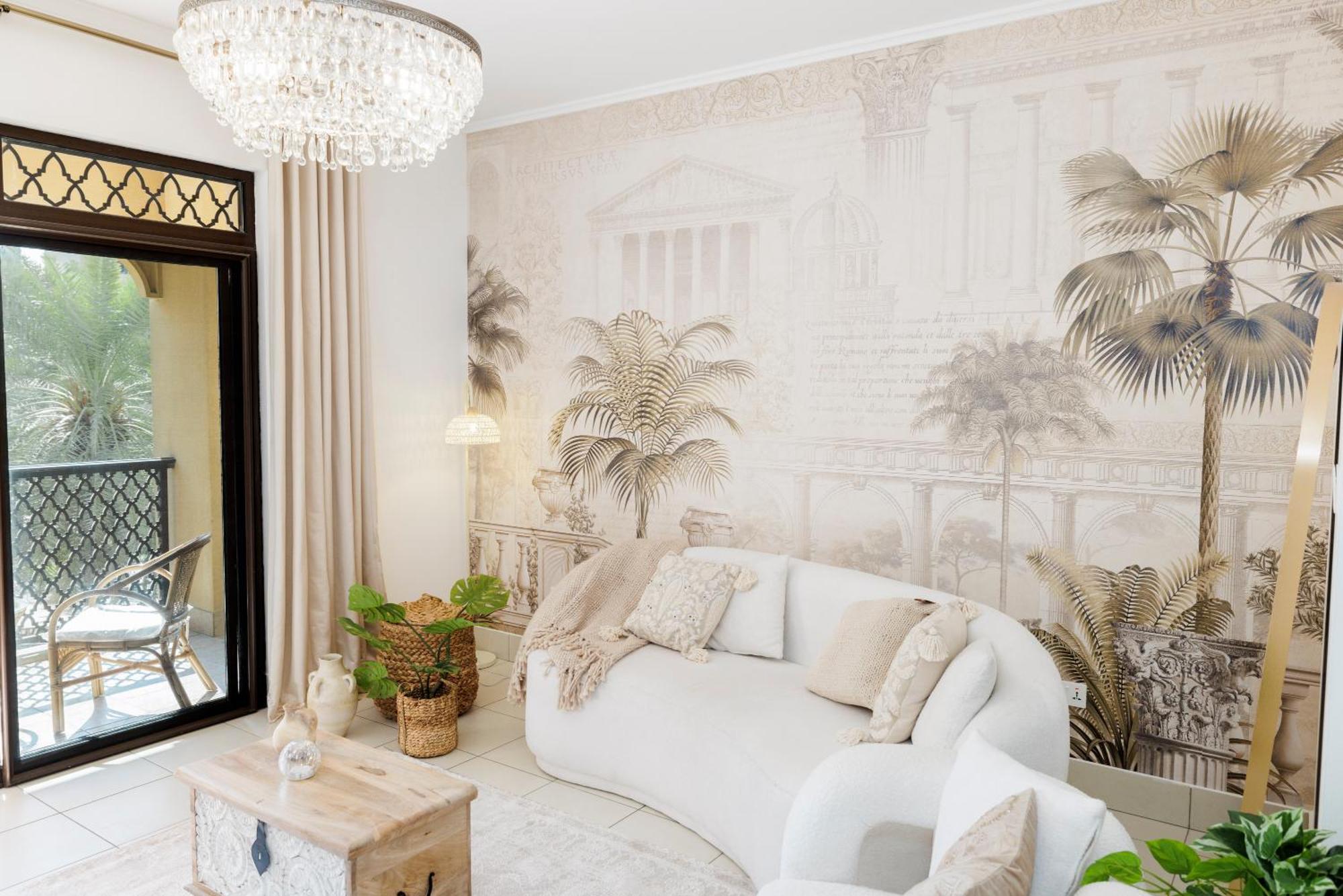 Luxury 1-br Near Burj Apartment Dubai