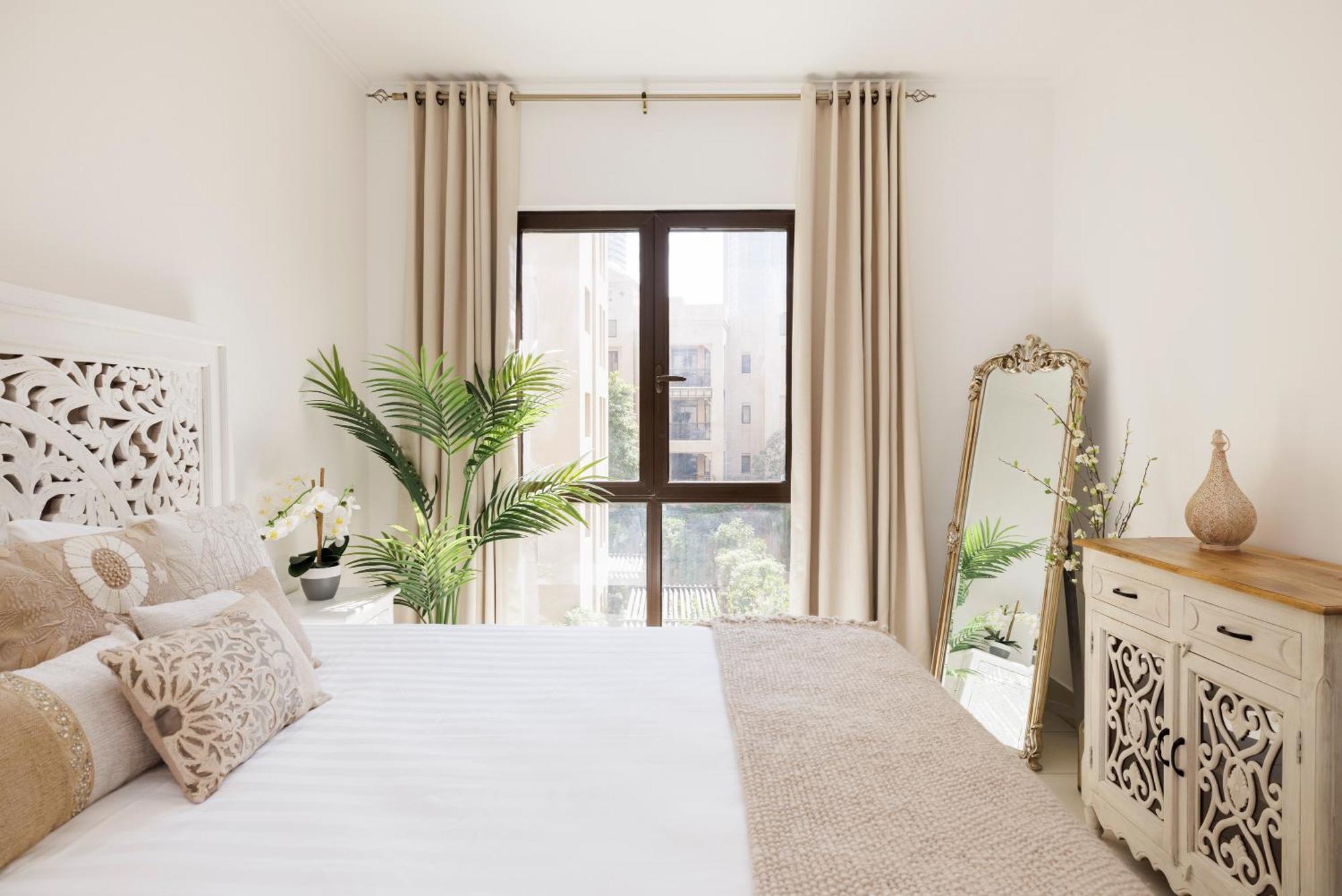 Apartment Luxury 1-br Near Burj Dubai