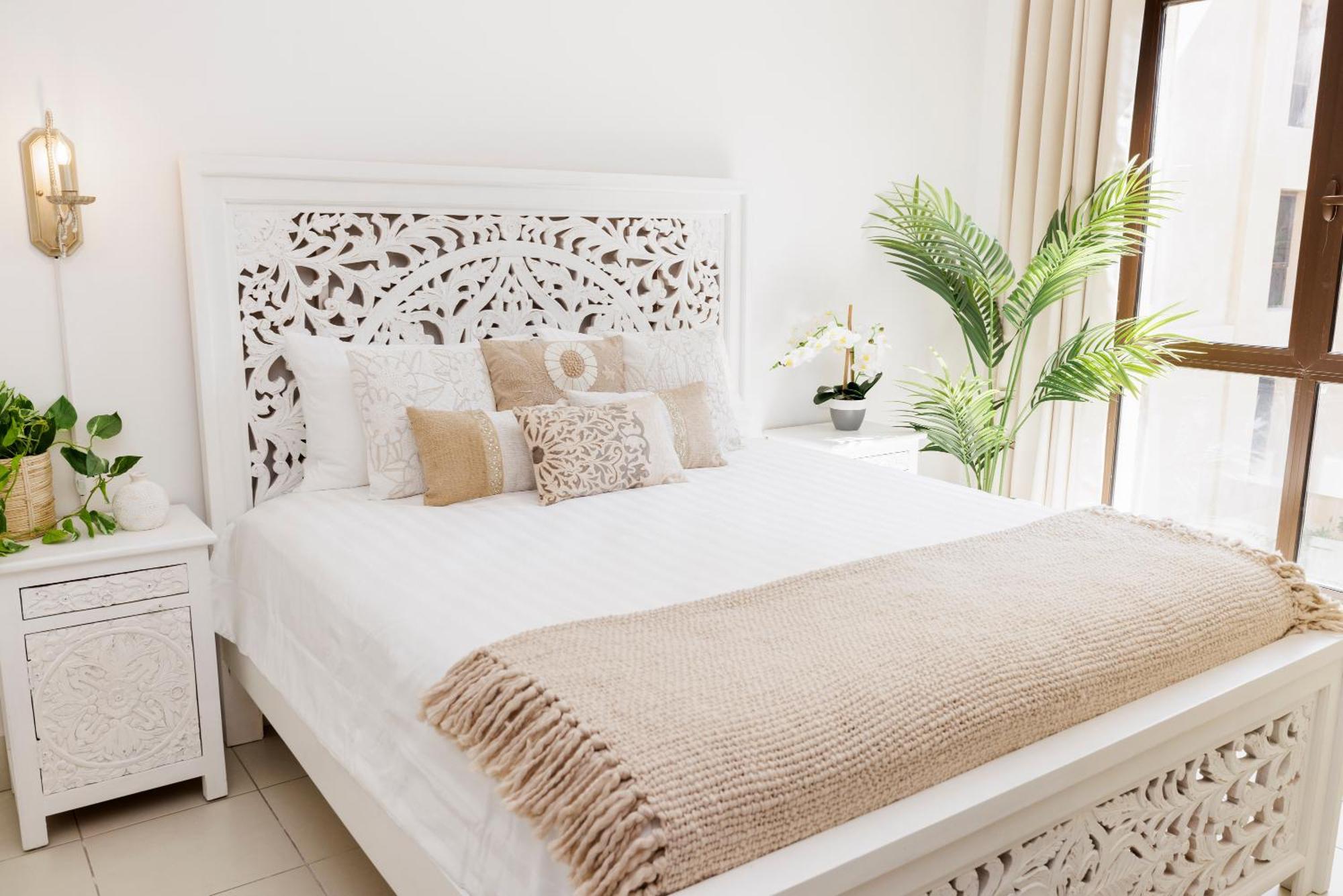 Luxury 1-br Near Burj *