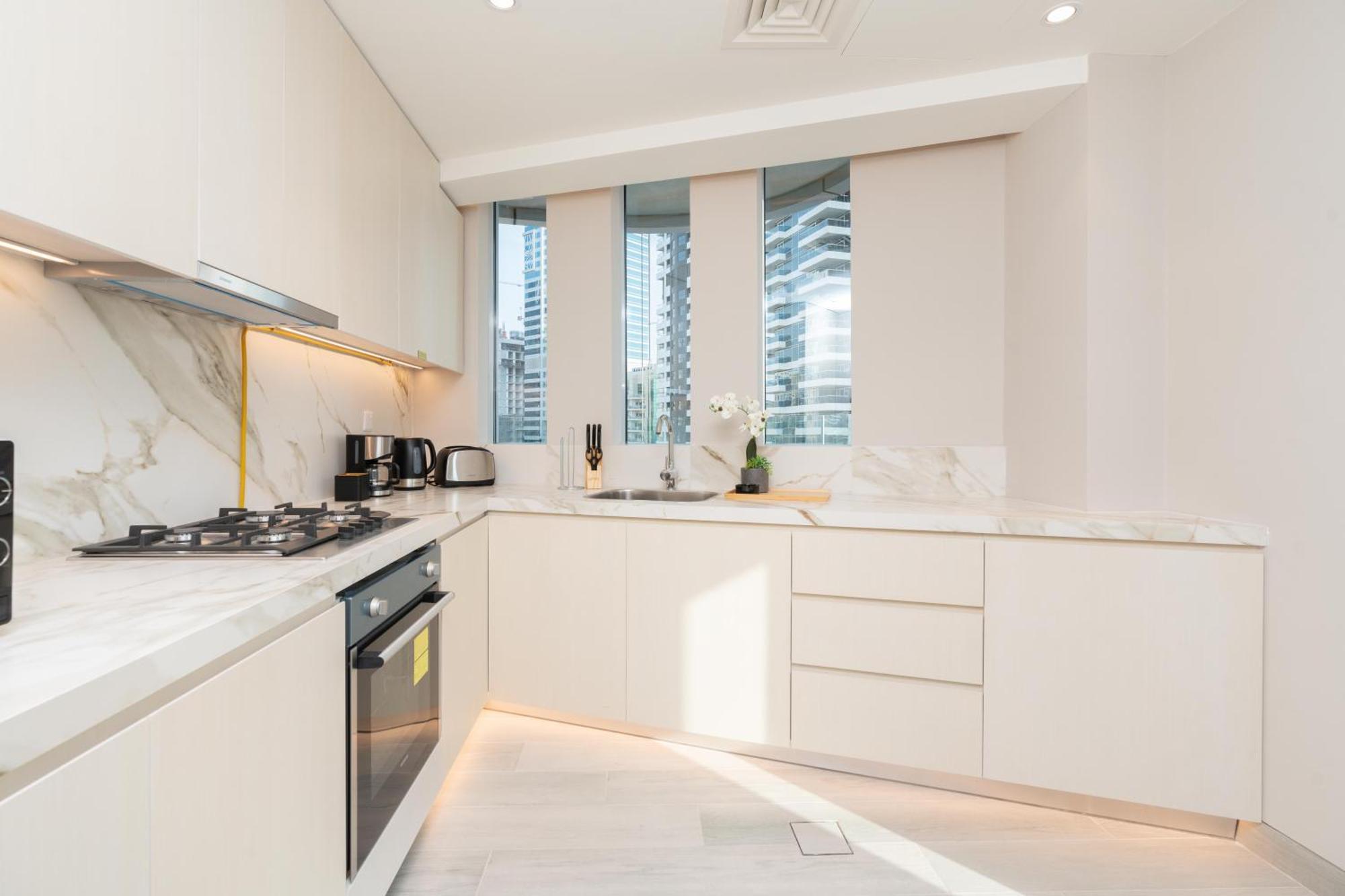 Apartment Condor Marina Star - Brilliant One Bedroom In Marina