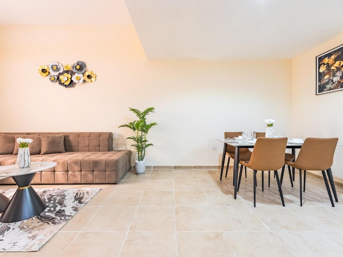 Modern One-bedroom Retreat In Silicon Oasis