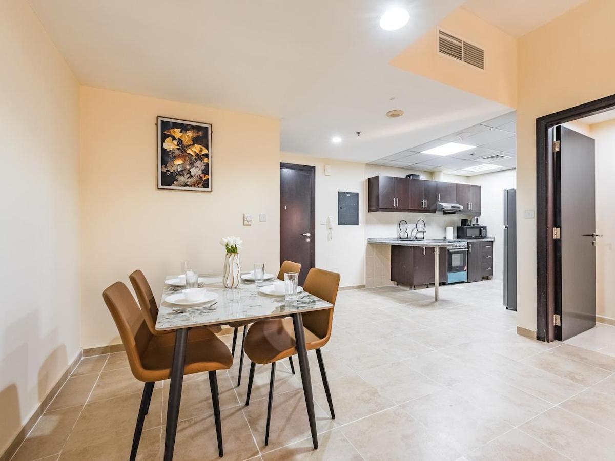 Modern One-bedroom Retreat In Silicon Oasis *
