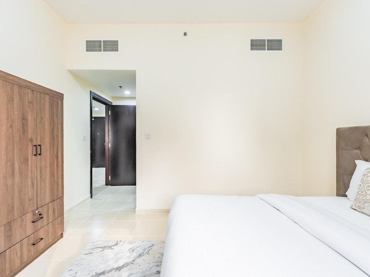 Modern One-bedroom Retreat In Silicon Oasis Apartment *
