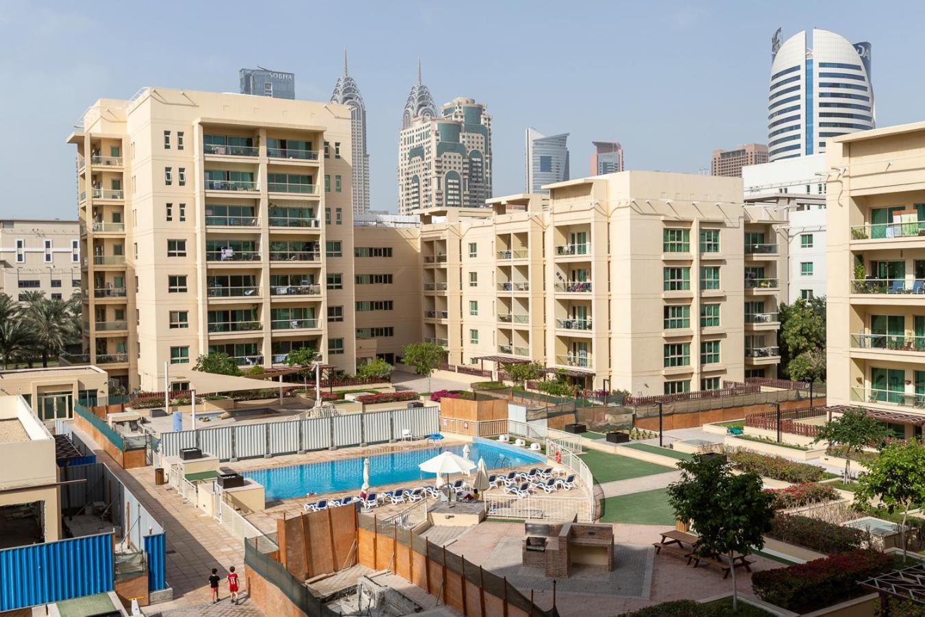 Serene 2br In Al Dhafrah 4, The Greens - Allsopp & Allsopp * Dubai