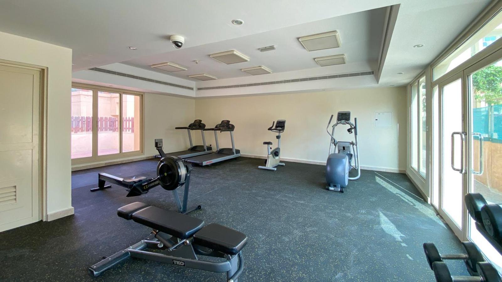 Apartment Serene 2br In Al Dhafrah 4, The Greens - Allsopp & Allsopp