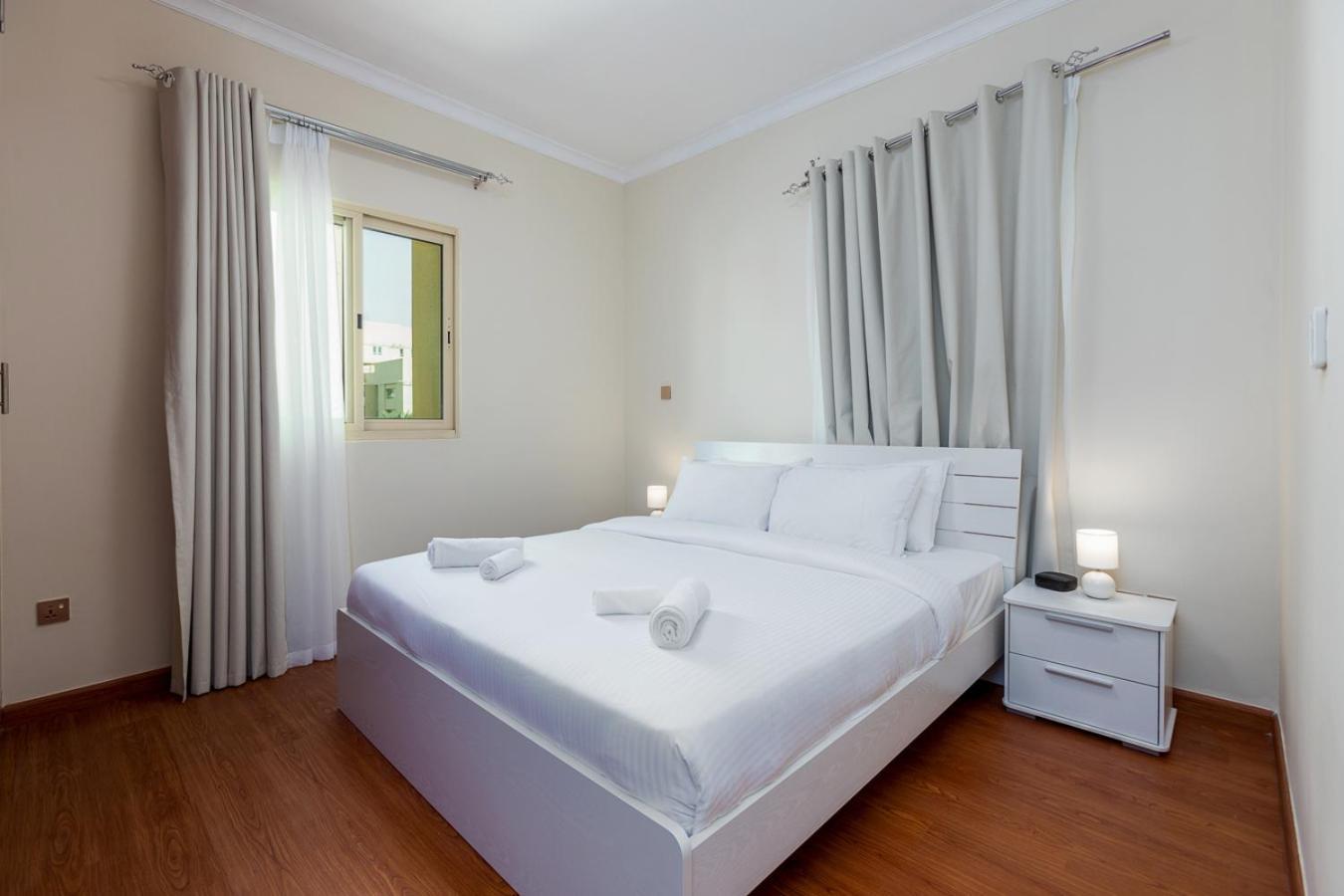 Serene 2br In Al Dhafrah 4, The Greens - Allsopp & Allsopp Dubai