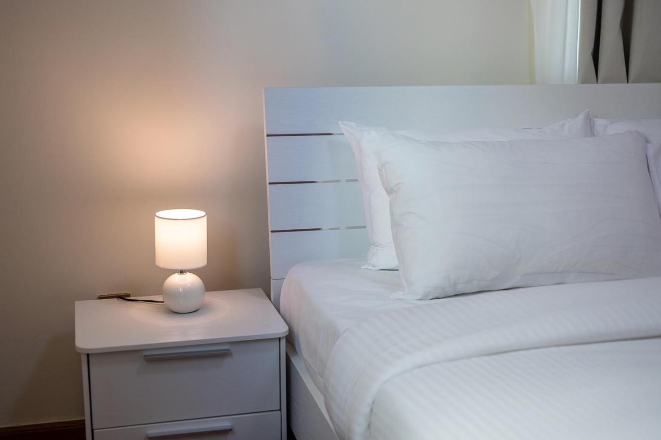 Serene 2br In Al Dhafrah 4, The Greens - Allsopp & Allsopp