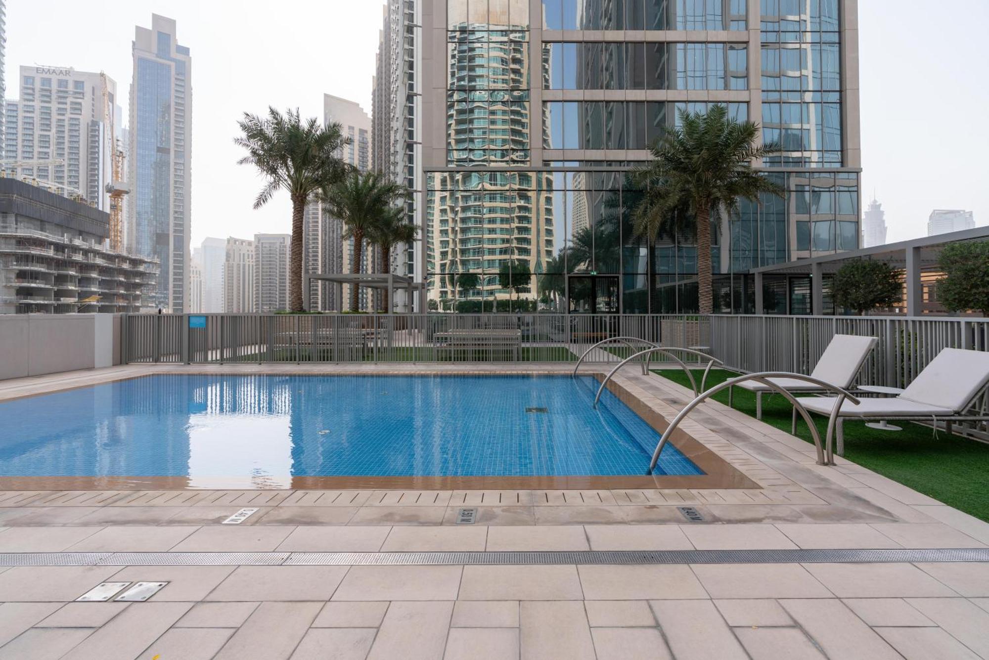 Tower 1 - Modernized Two Bedroom In Downtown *
