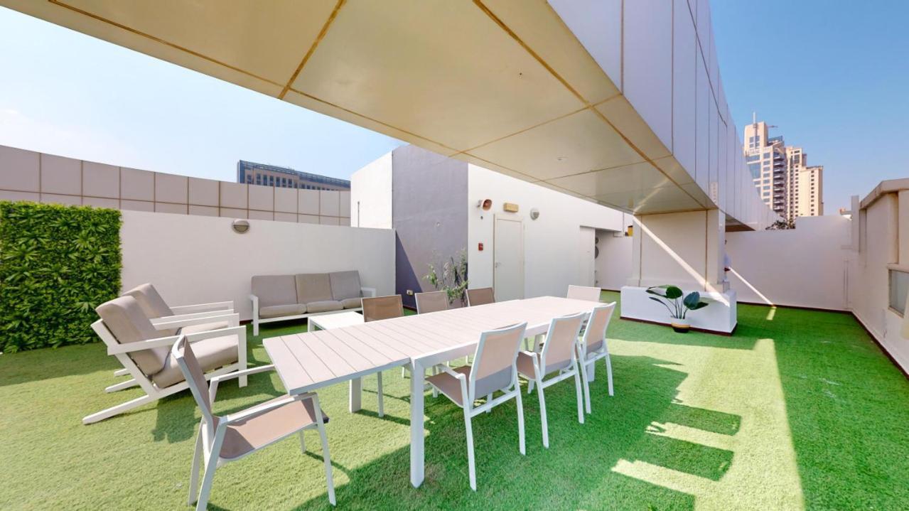 Marina View - Luxurious Four Bed With Private Pool Dubai