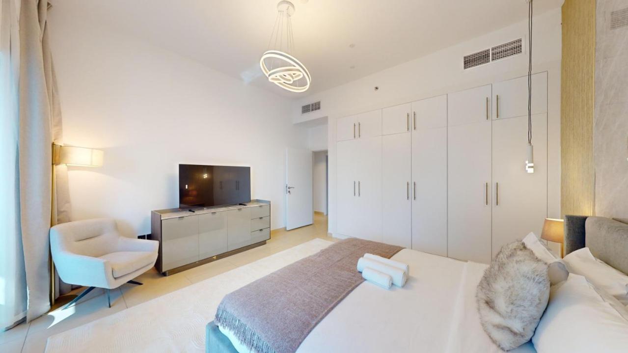 Marina View - Luxurious Four Bed With Private Pool Dubai