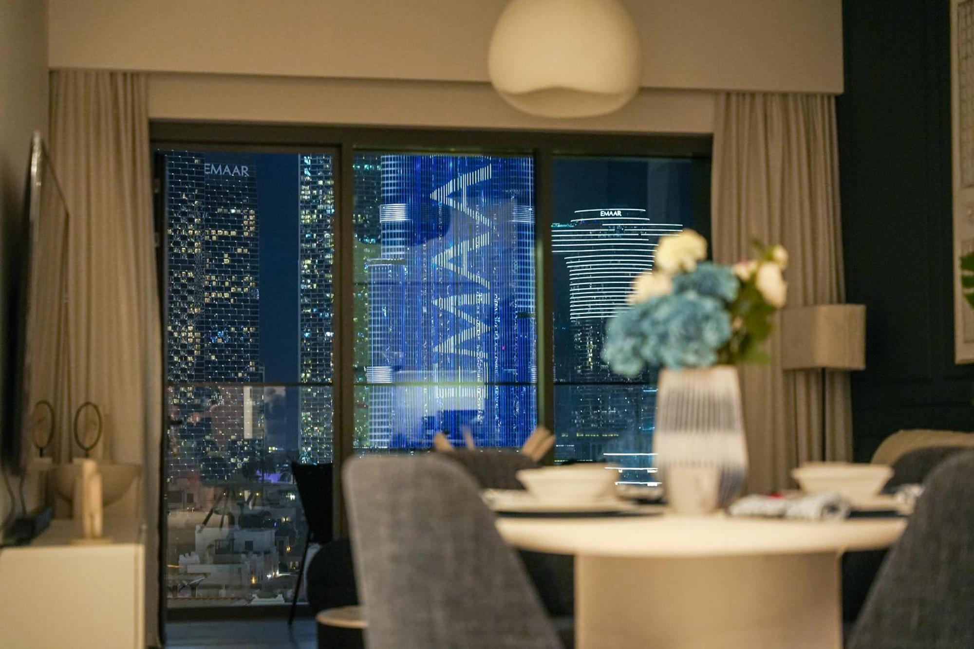 Full Burj Khalifa View - Panorama In - 3-min Walk To Mall Apartment