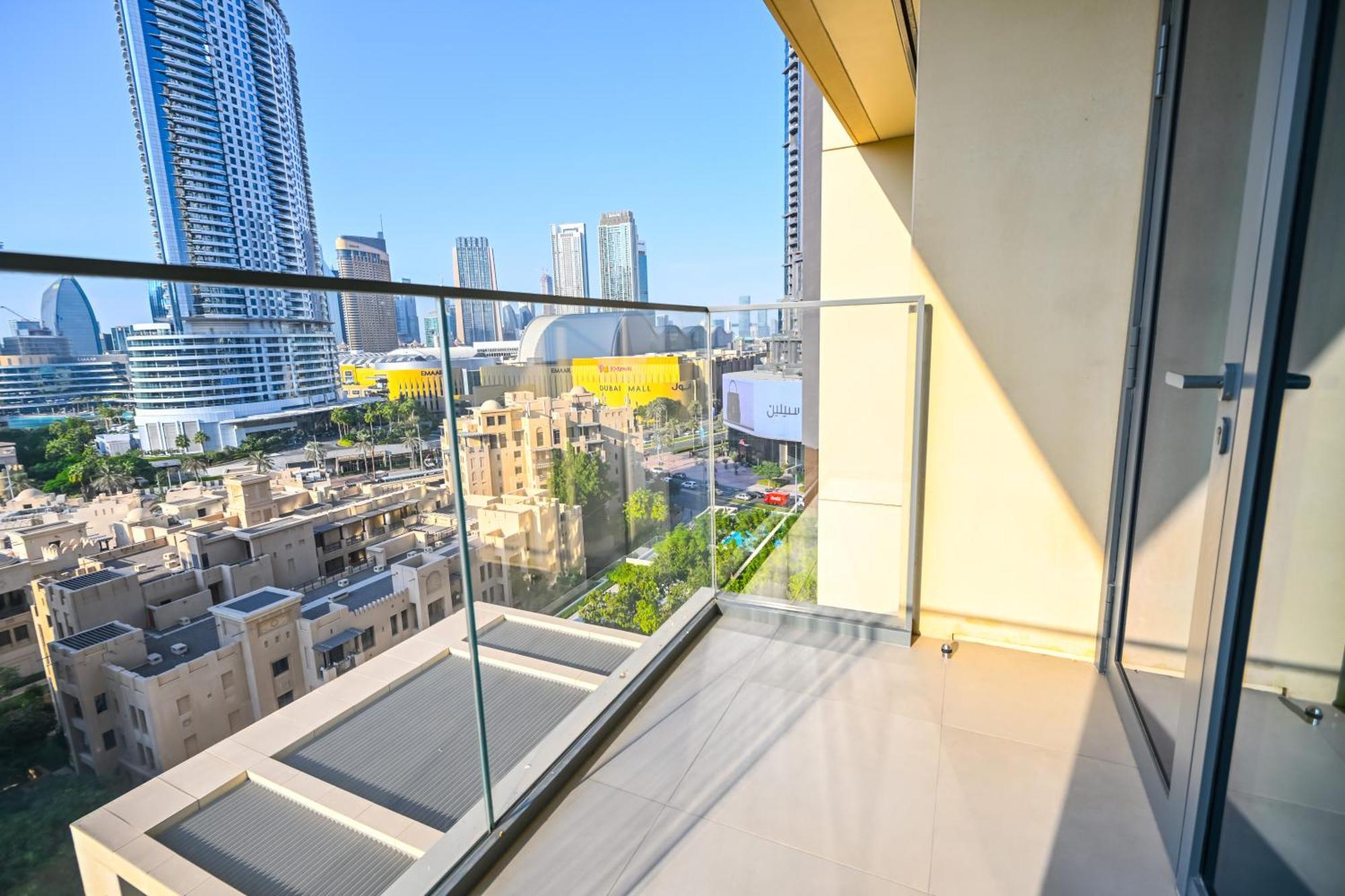 Full Burj Khalifa View - Panorama In - 3-min Walk To Mall * Dubai