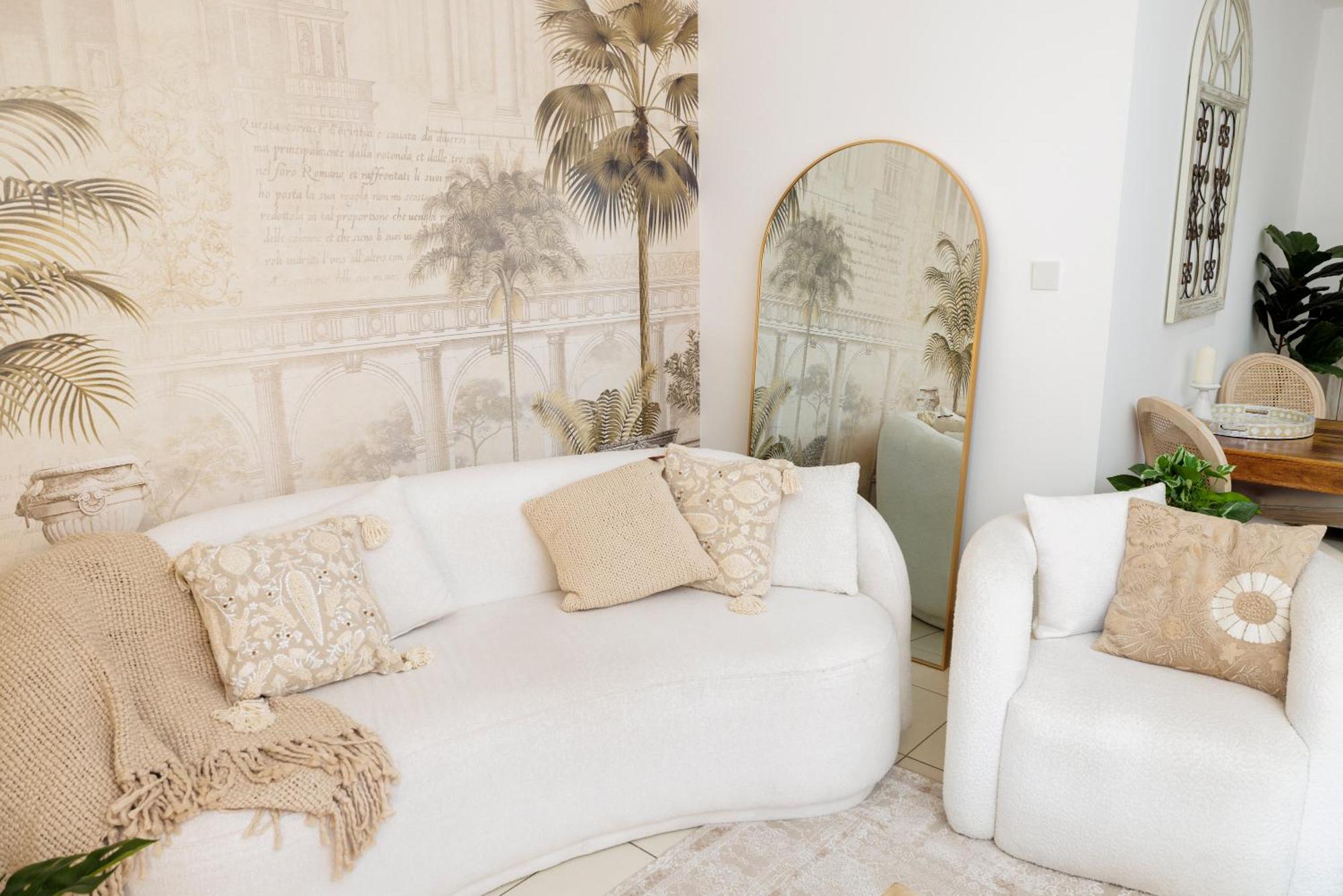 Apartment Luxury 1-br Near Burj Dubai