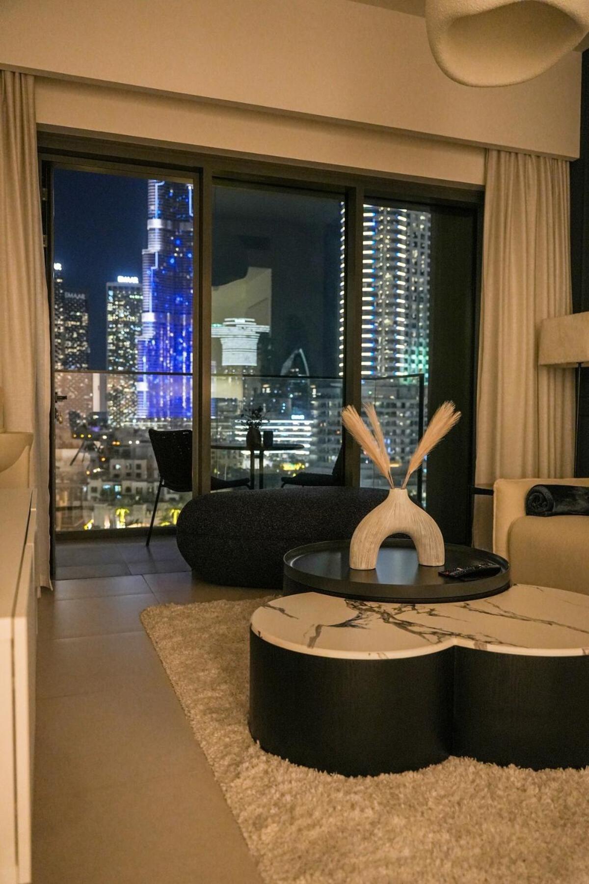 Full Burj Khalifa View - Panorama In - 3-min Walk To Mall Dubai