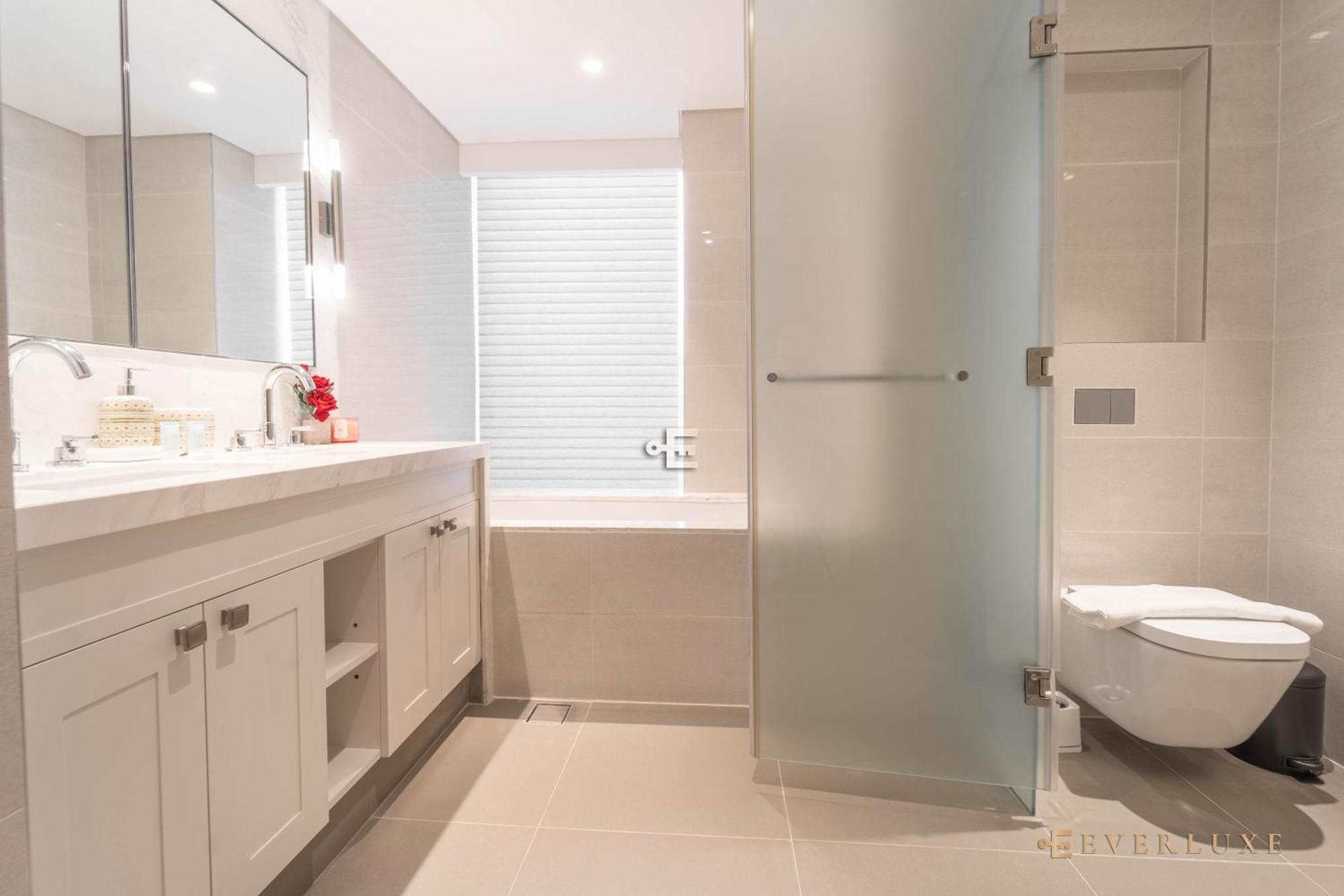 Downtown Elegance 2br Near Fountain Apartment