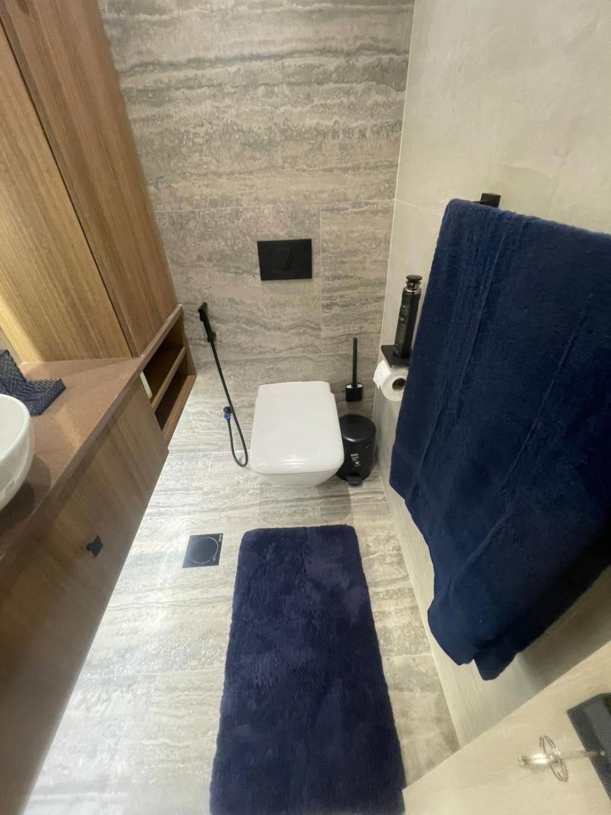 Apartment Elegant 1br At Sparkle T1 With Marina View Near *