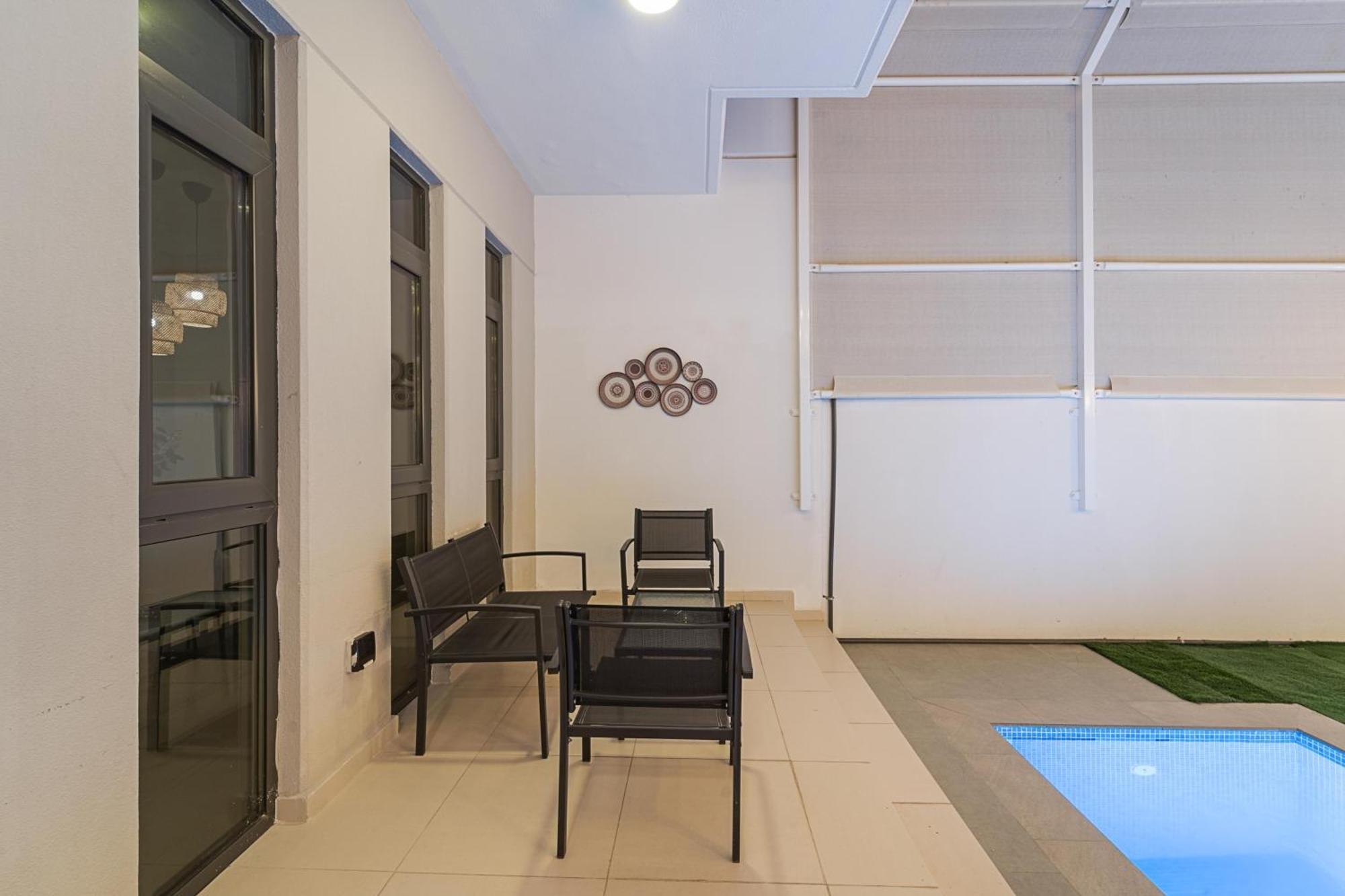 Stunning Private Pool 4 Bedroom House - Damac Hills 2 Land * Dubai