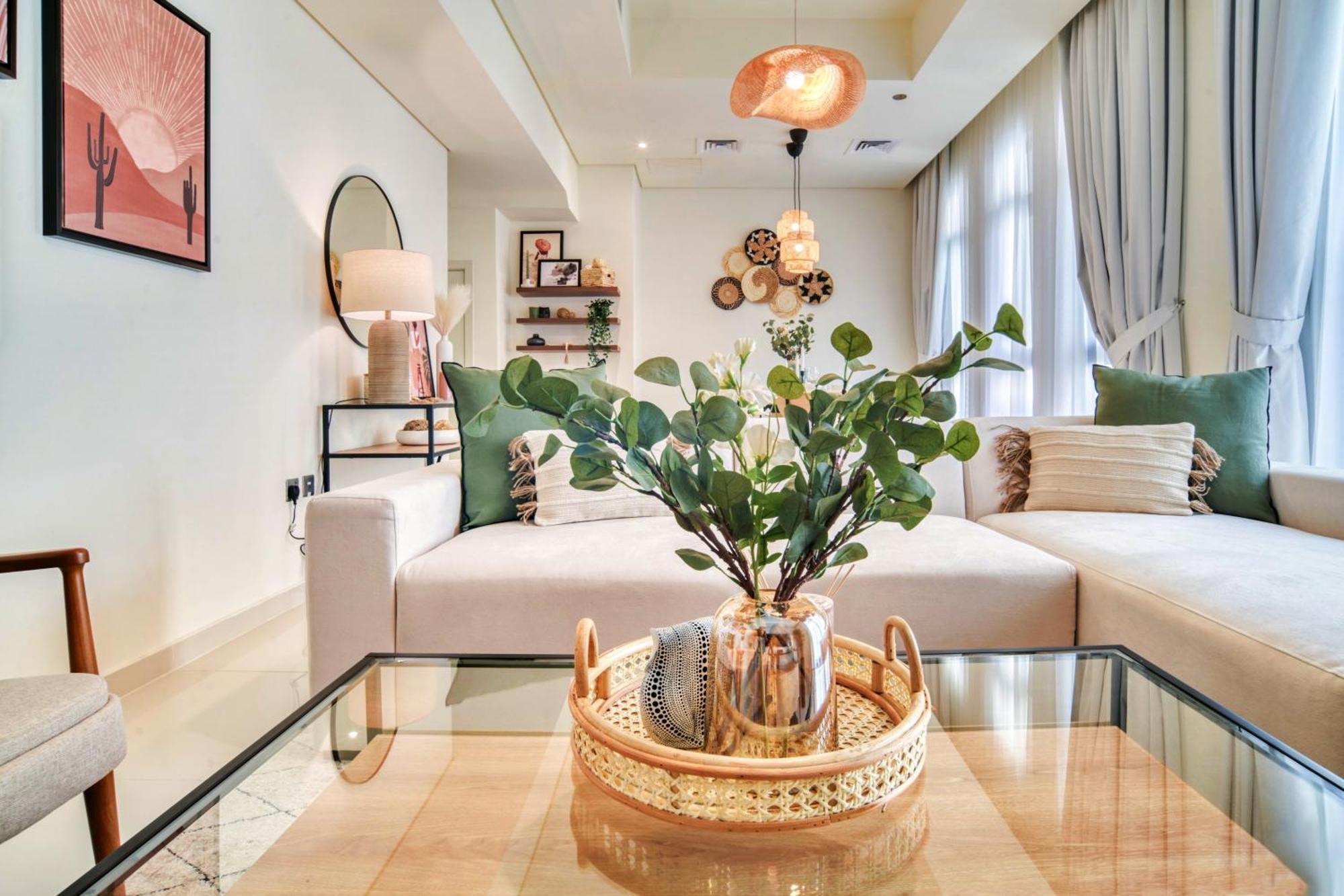 Stunning Private Pool 4 Bedroom House - Damac Hills 2 Land