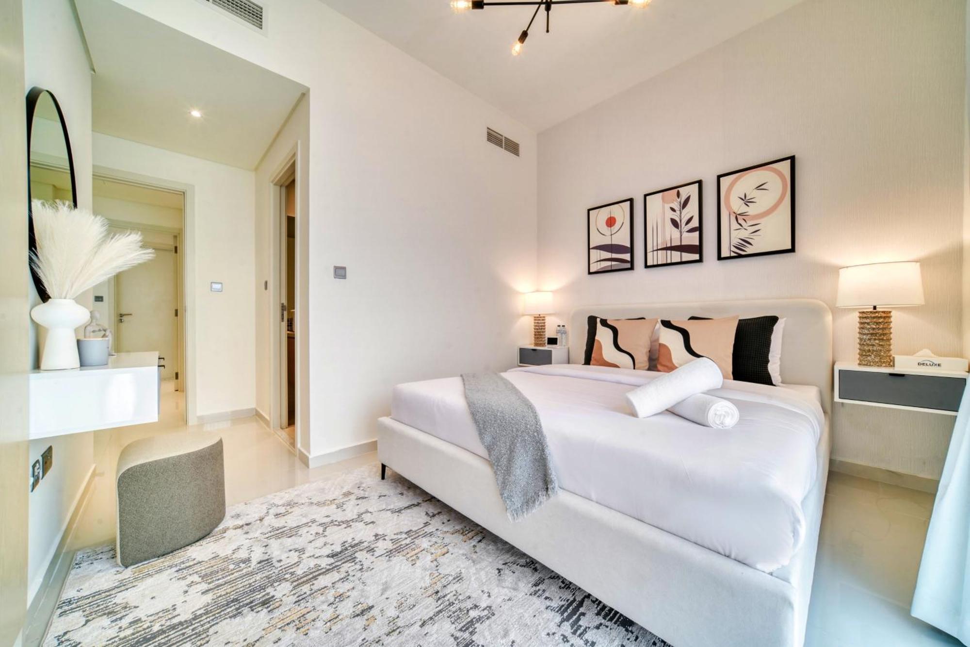 Villa Stunning Private Pool 4 Bedroom House - Damac Hills 2 Land Dubai
