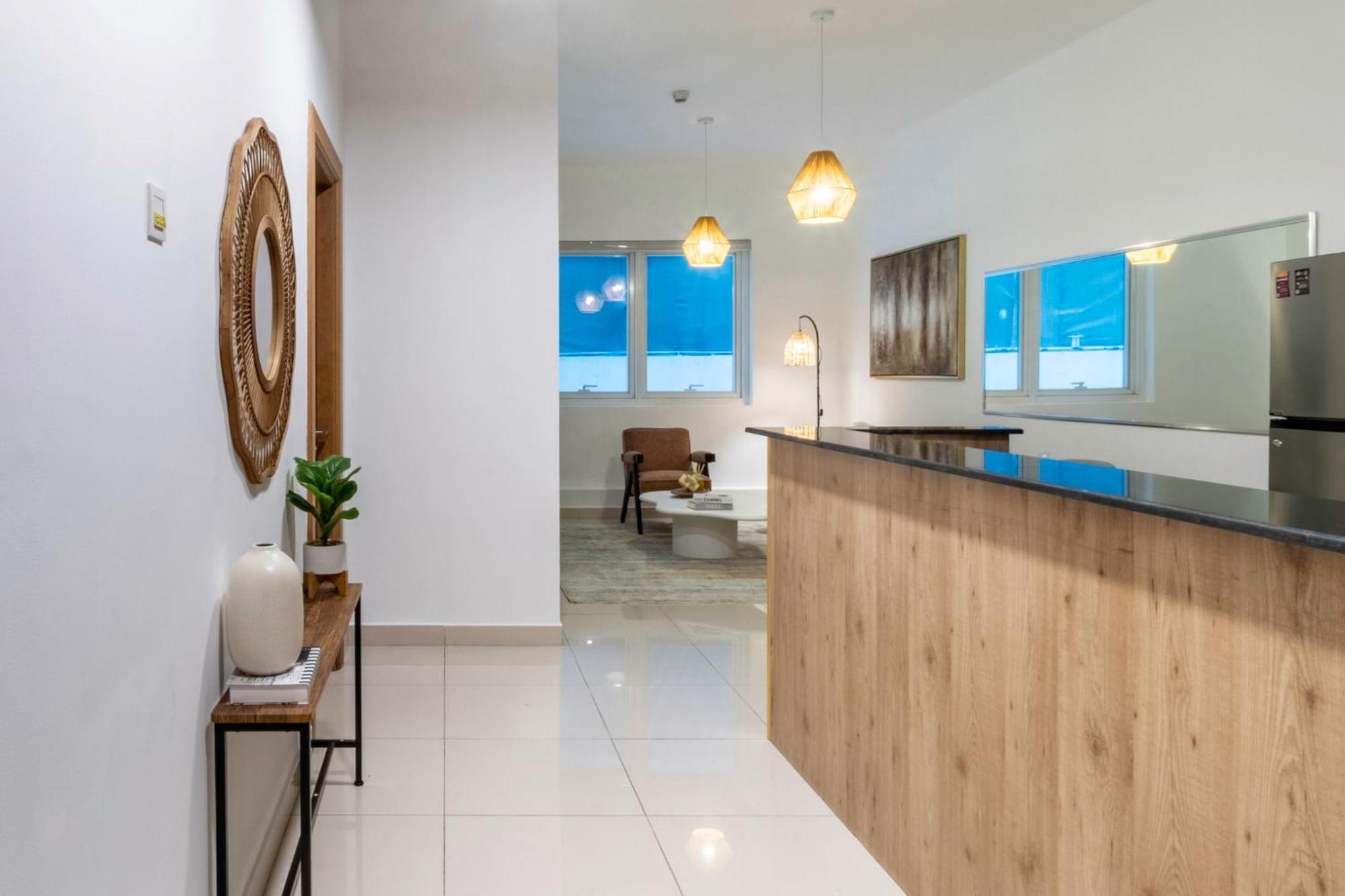 Shoresinn - Marina's Classic Dubai