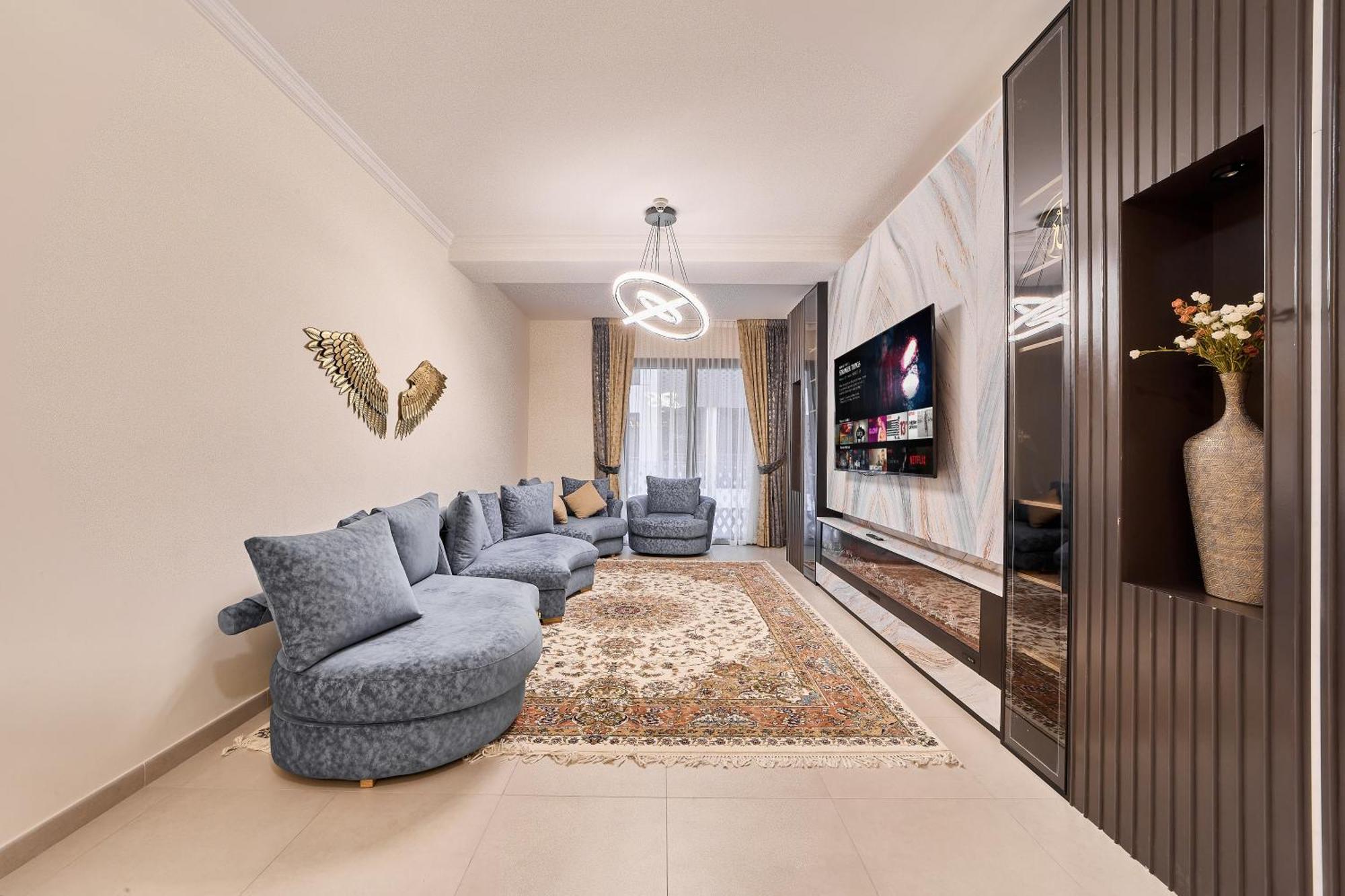 Bright And Cozy 2br In Mirdif * Dubai