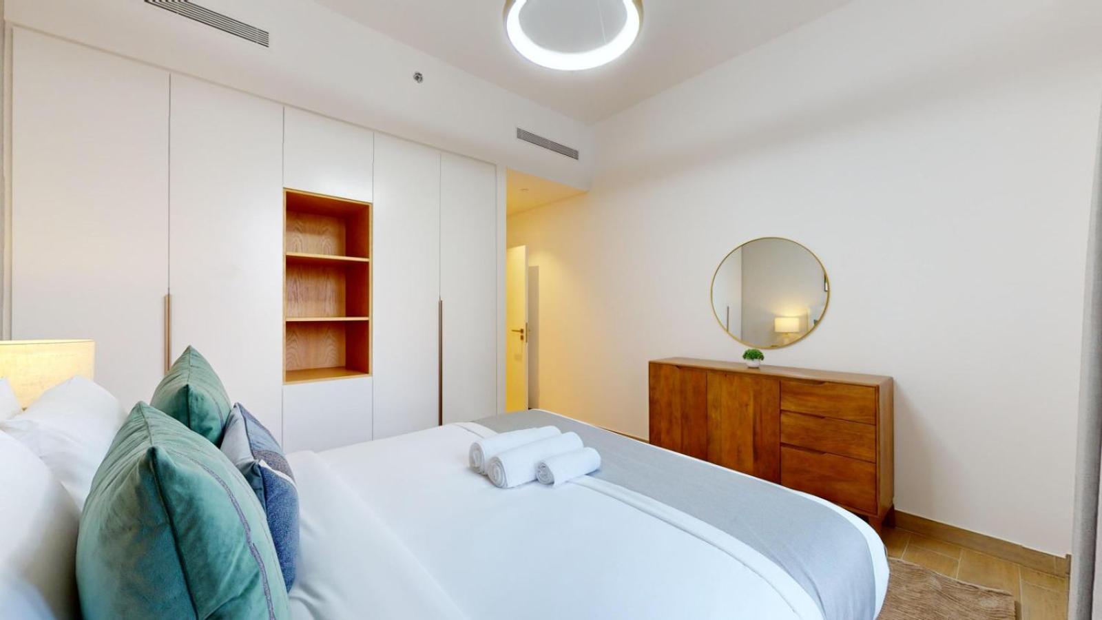La Sirene 3 - Elegant Two Bedroom In Jumeirah 1