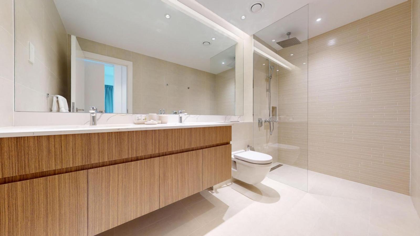 La Sirene 3 - Elegant Two Bedroom In Jumeirah 1 Dubai