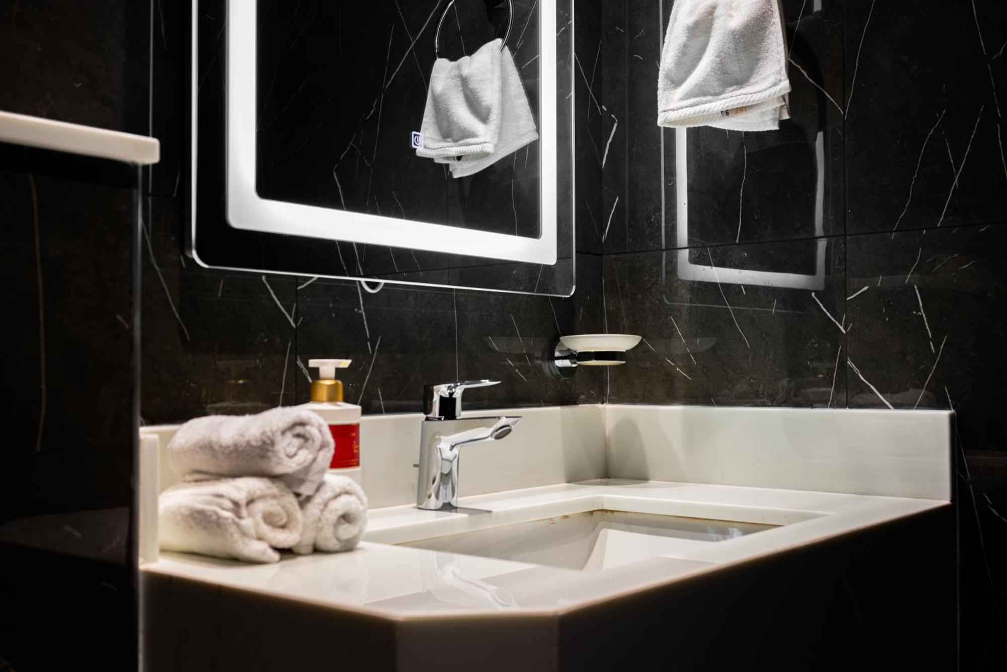 Samana Park 515 Apartment Dubai