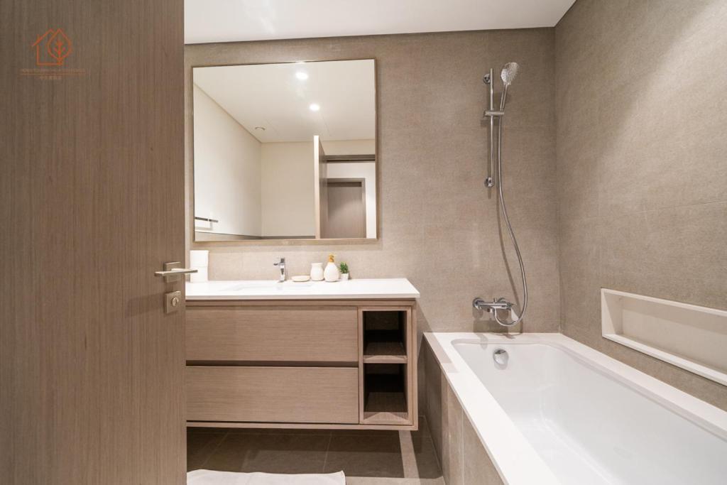 Apartment Cozy 2-bed With Burj Khalifa Views 204gr-2 *