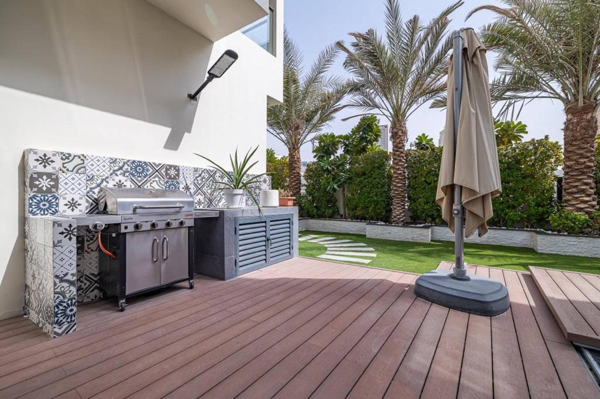 Coastal Themed 4br Townhouse With Pool In Jvc Holiday home *