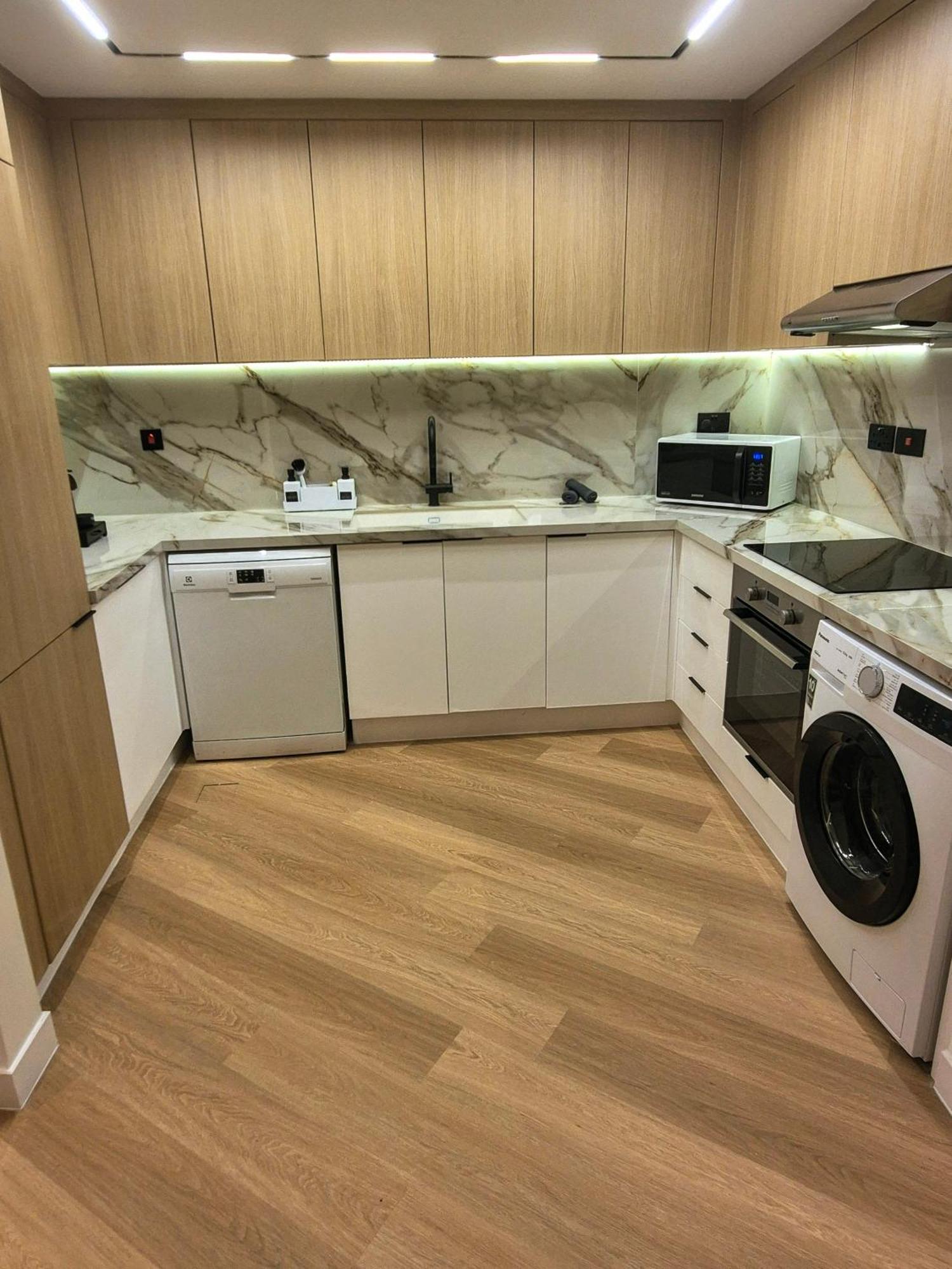 85m2 En Suite, Difc Apartment