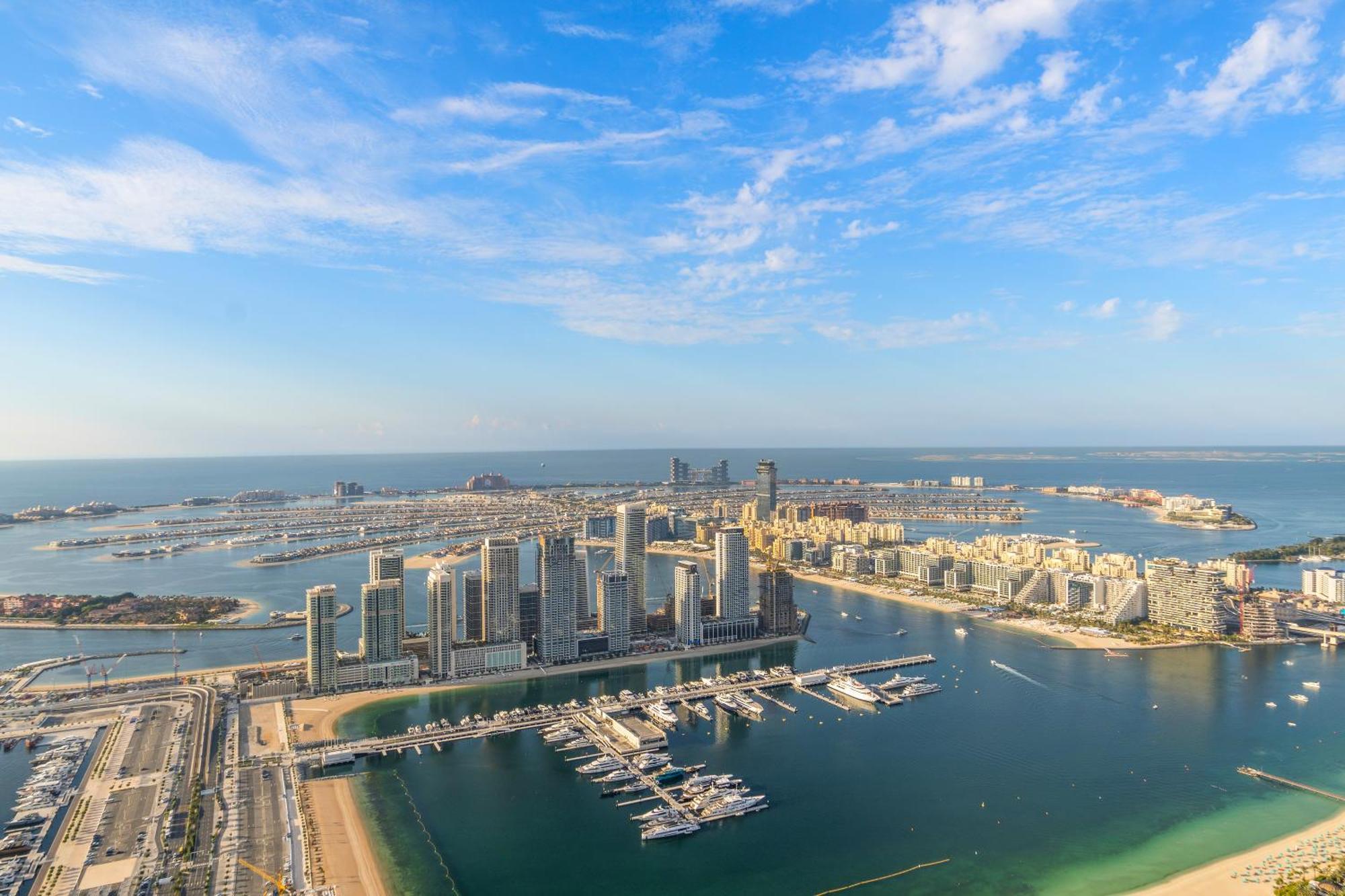 Apartment 4br Maid Penthouse With Private Pool And Jacuzzi Dubai