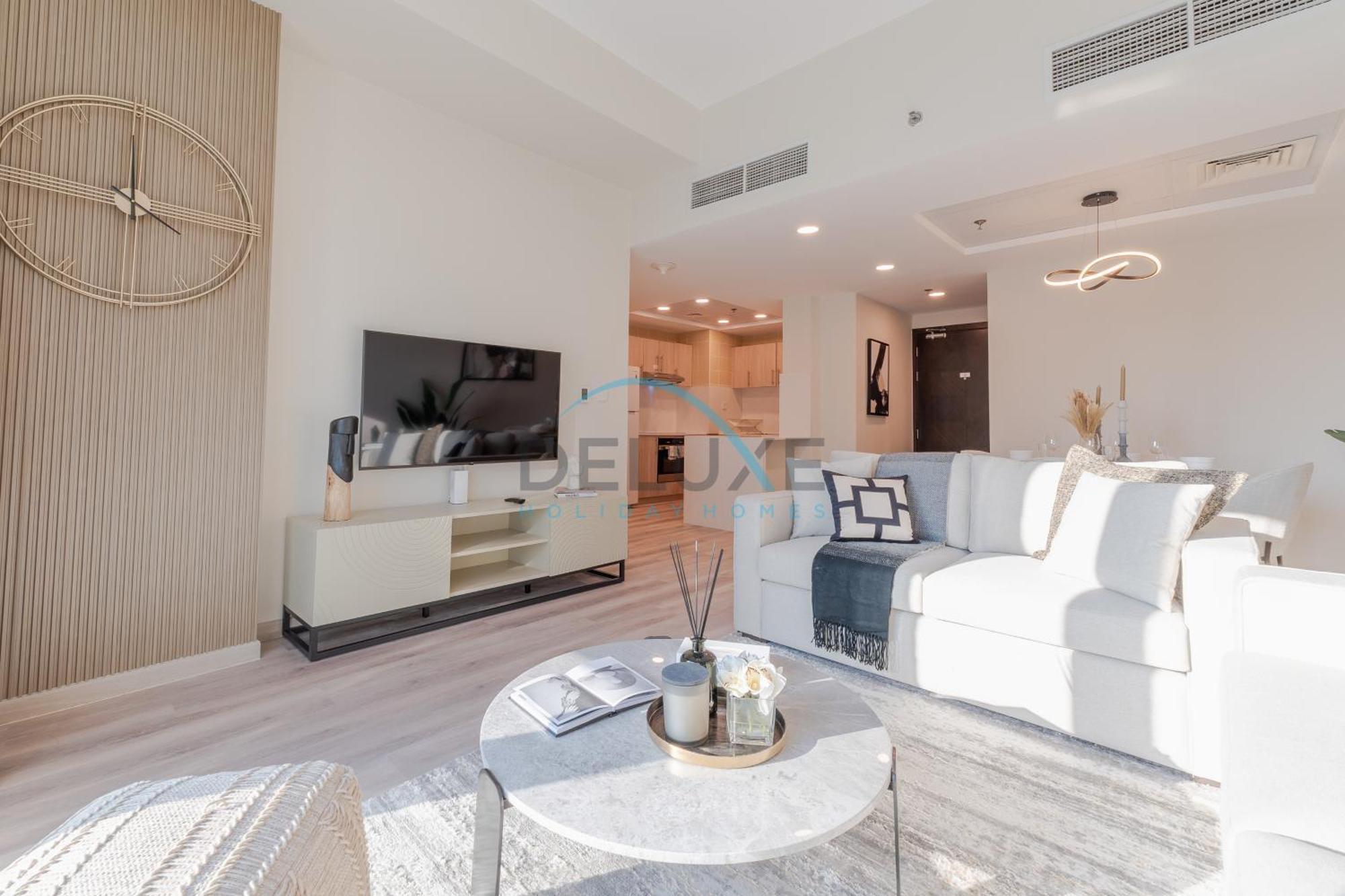 Apartment Contemporary 2br With Own Outdoor Jacuzzi In The Point, Marina By Deluxe Homes
