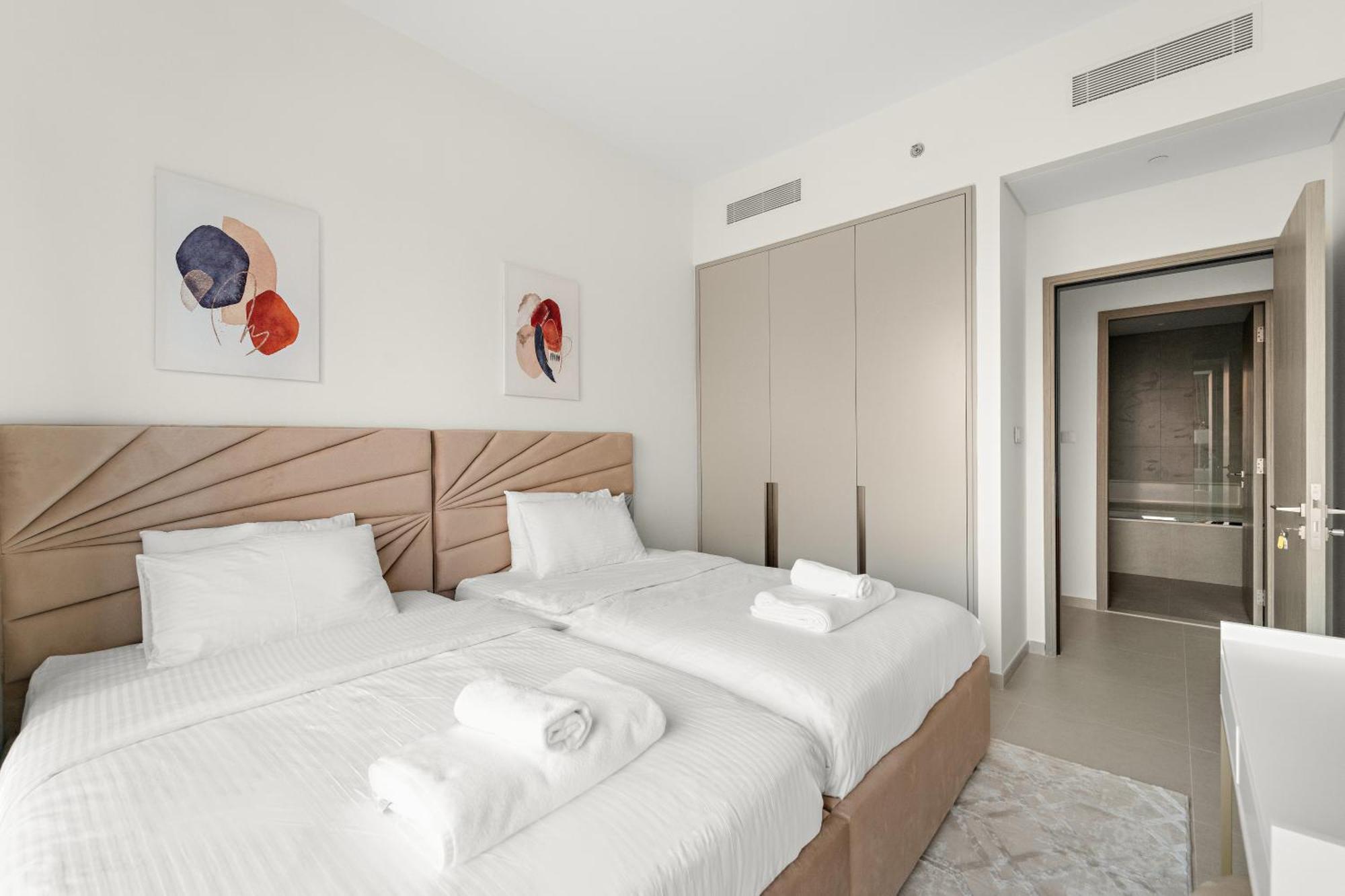Full Burj Khalifa And Fountain Views 2br Dubai