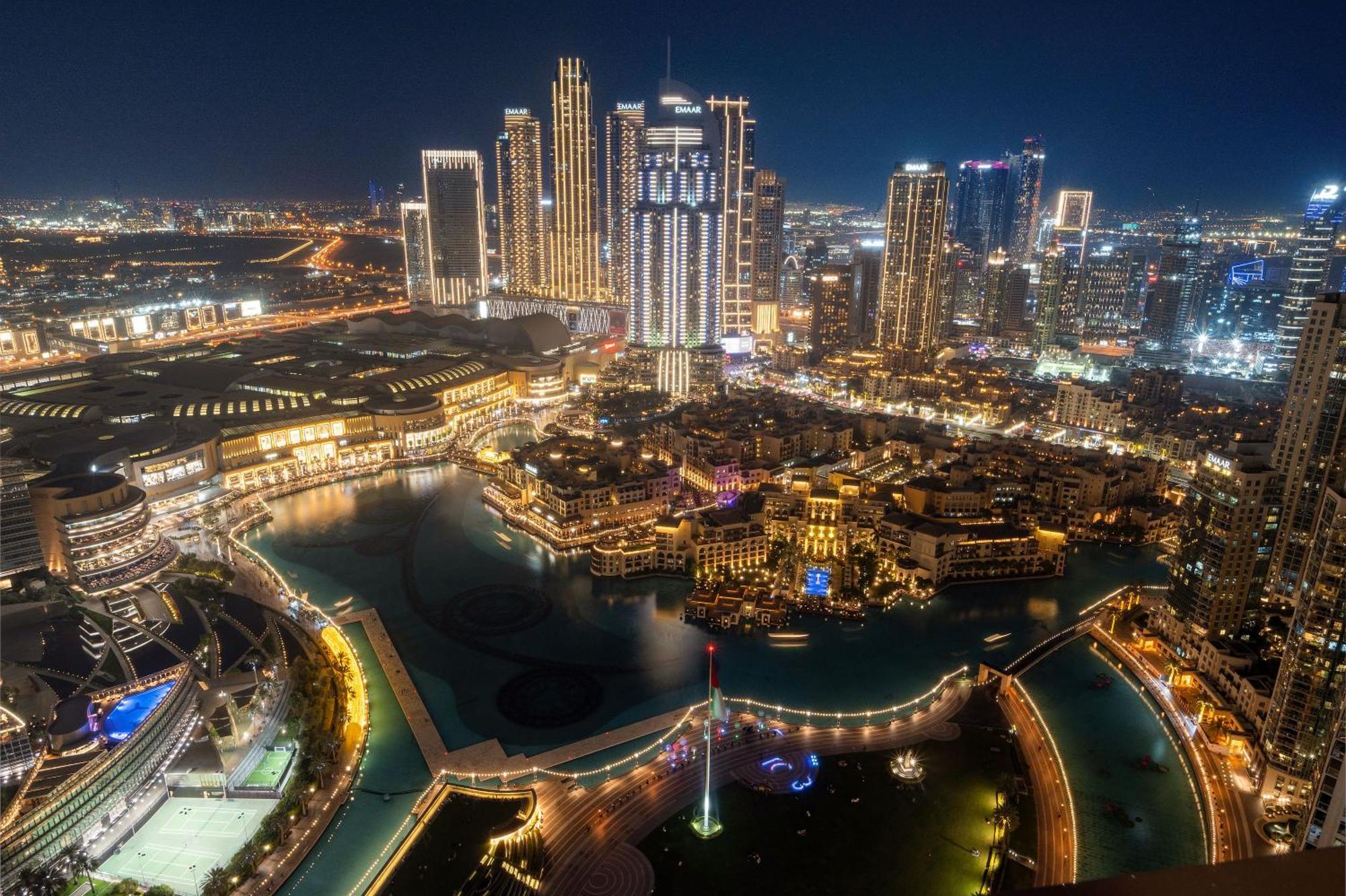Full Burj Khalifa And Fountain Views 2br Apartment *