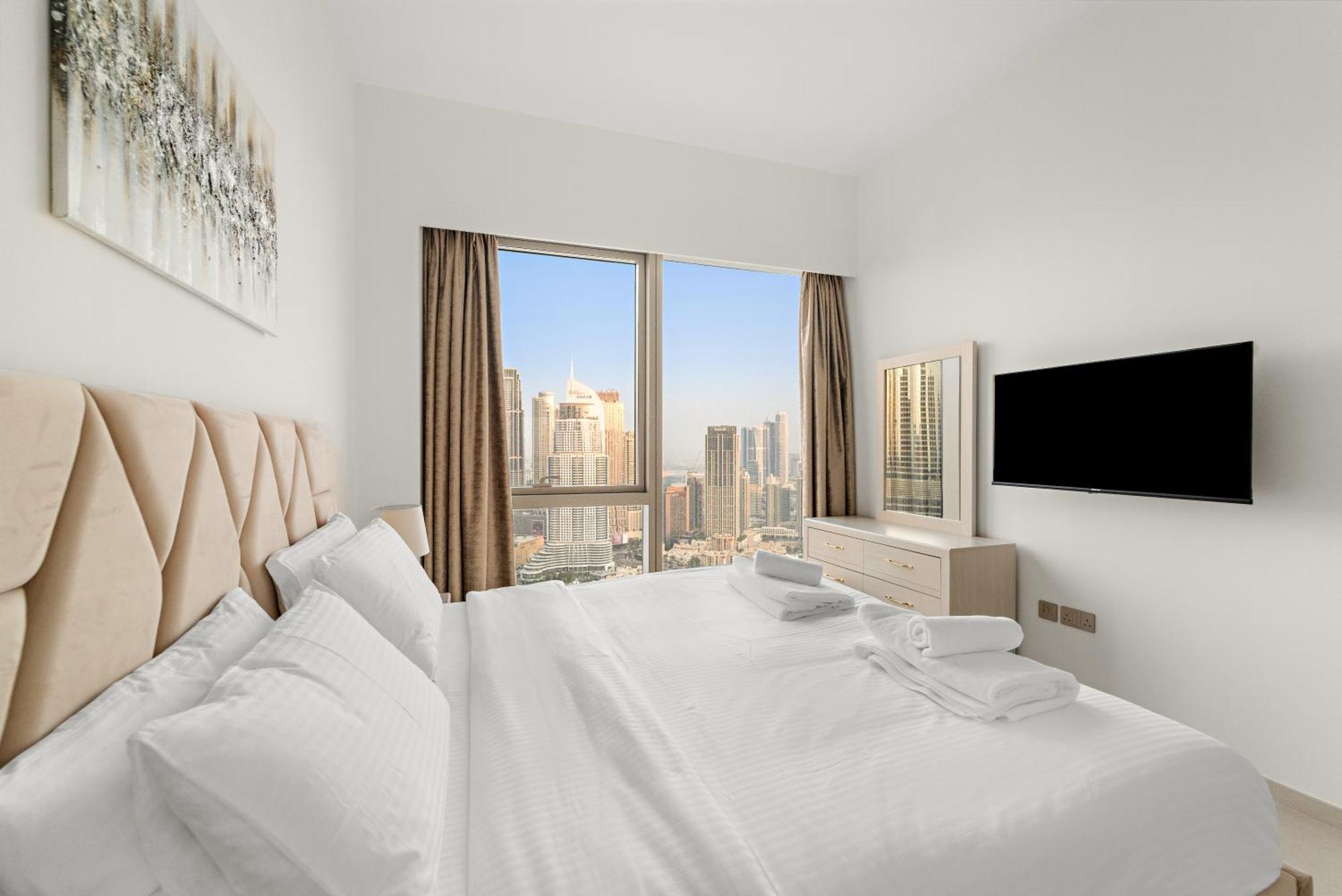 Full Burj Khalifa And Fountain Views 2br Apartment Dubai