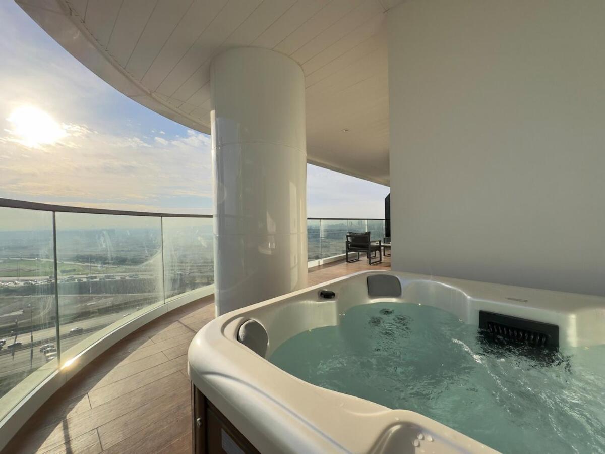 Dar Vacation - Modern 1bdr With Jacuzzi, Downtown Apartment Dubai