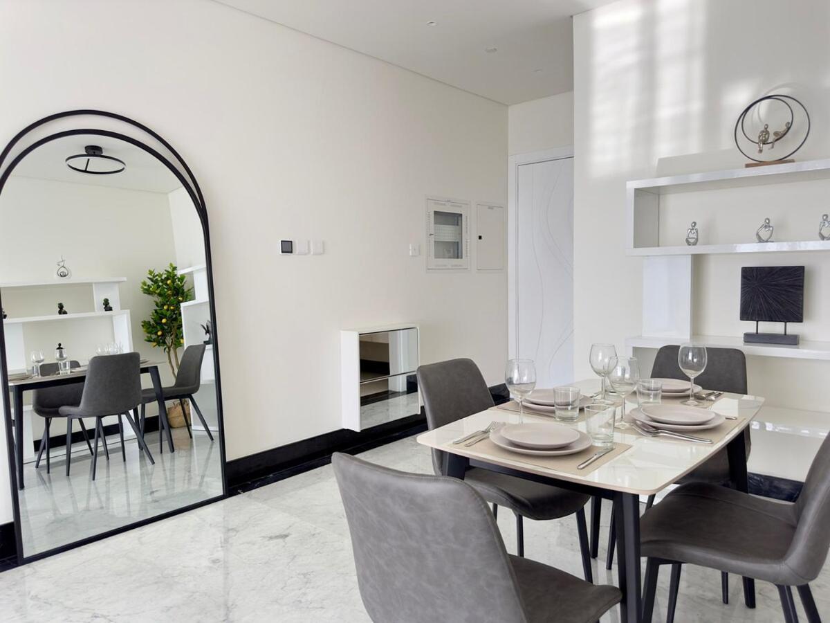 Dar Vacation - Modern 1bdr With Jacuzzi, Downtown Apartment *